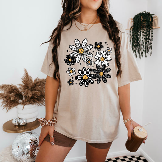 Patterned Daisy Collage Short Sleeve T-Shirt